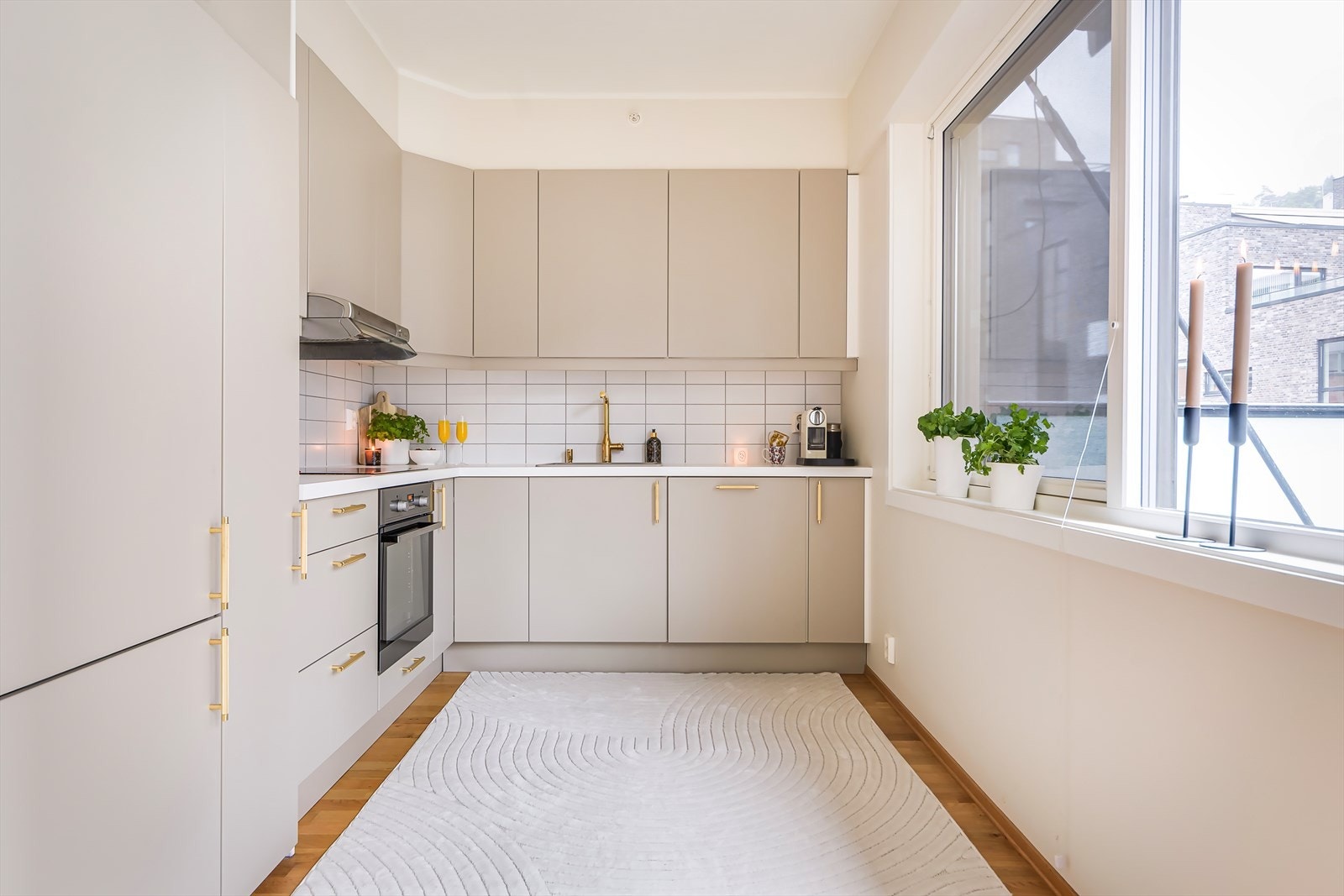 En innflytningsklar leilighet med moderne standard Galleribilde