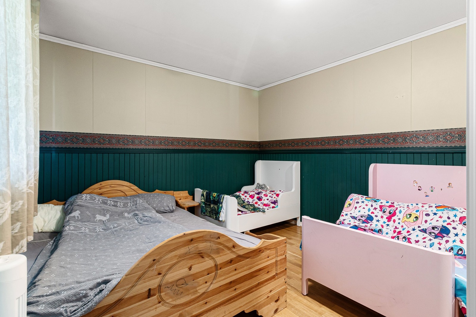 Soverom i sokkel på 12kvm. Galleribilde