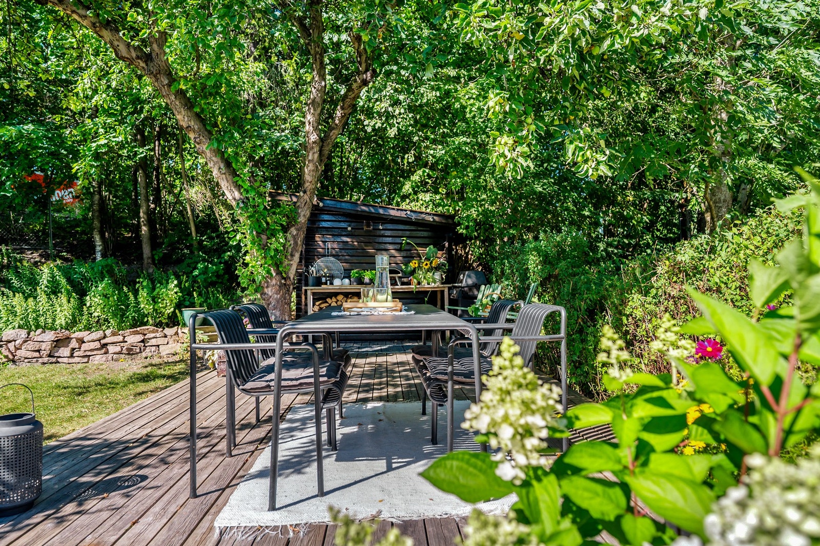 Din private oase, omkranset av frodige frukttrær. Galleribilde