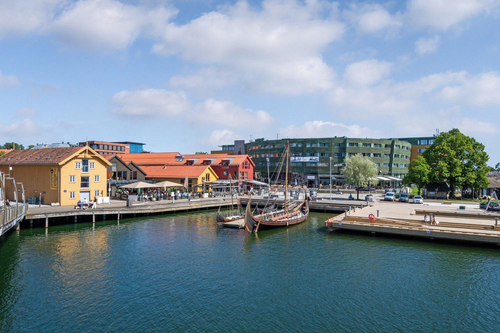 Med gangavstand til Oseberg kulturhus er det kulturelle tilbudet også godt ivaretatt. Galleribilde