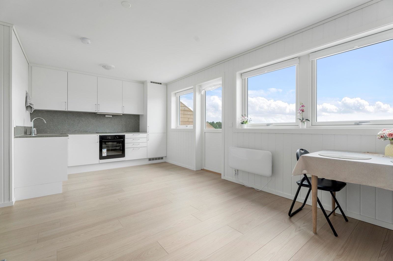 Heimdal Eiendomsmegling v/ Ørjan Staven har ved gleden av å presentere Fillvågveien 12F! Galleribilde