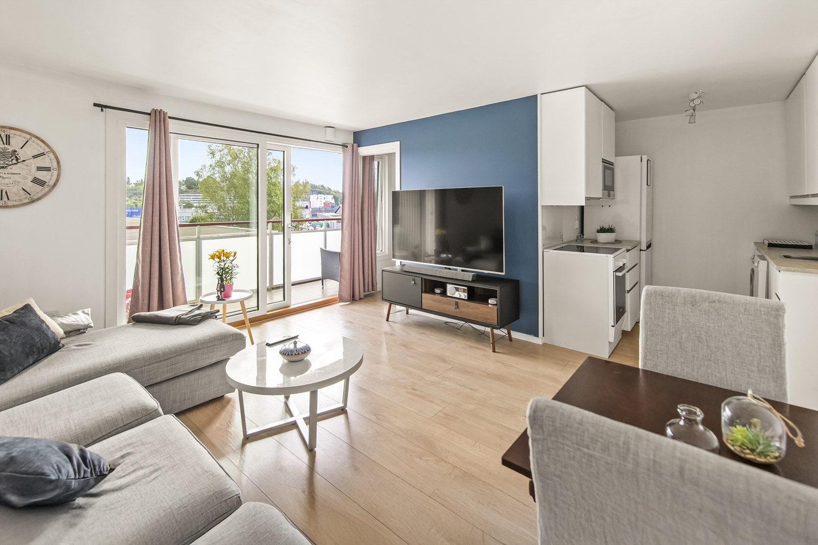 Nordvik Tønsberg v/Jørgen Nyhus ønsker deg velkommen til Bjørnsons vei 2. Galleribilde