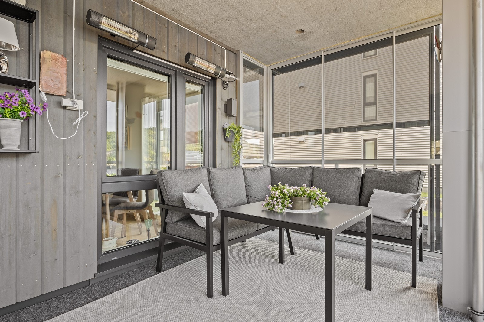 Zipscreens også utenfor innglassingen av balkongen Galleribilde
