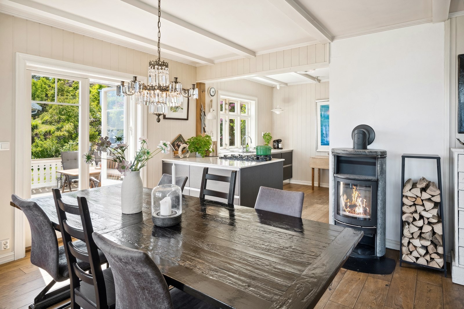 Stue med peisovn Galleribilde