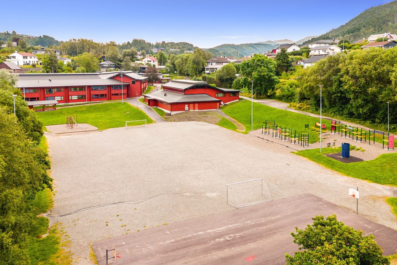 Li barneskole Galleribilde