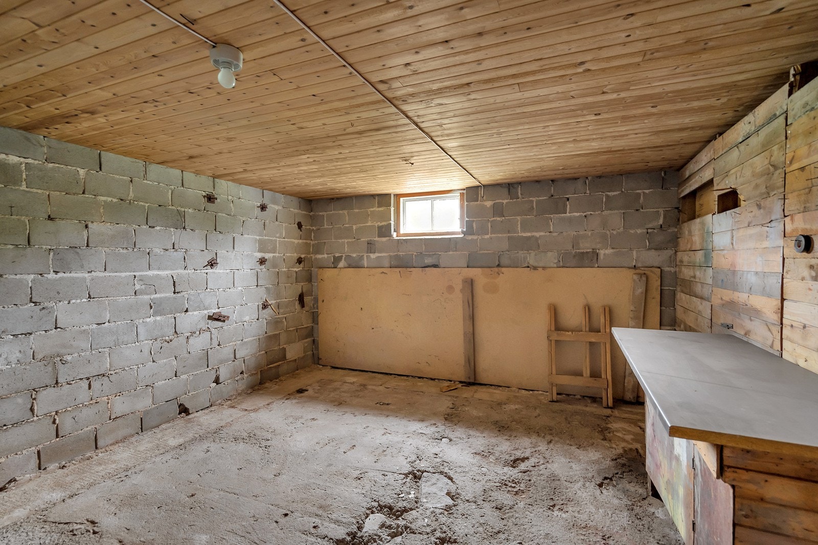 Bod i kjeller. Galleribilde