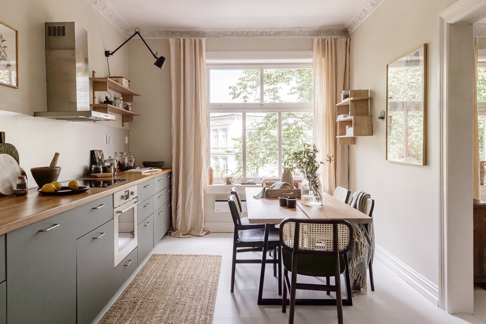 Her har du god plass til spisebord. Galleribilde