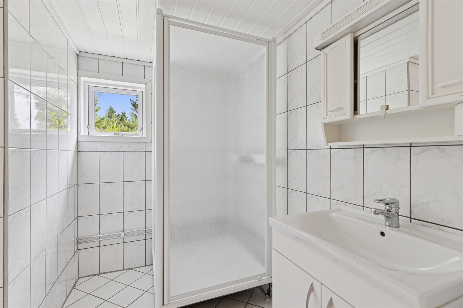 Flislagt bad som er bygget i 2007 Galleribilde