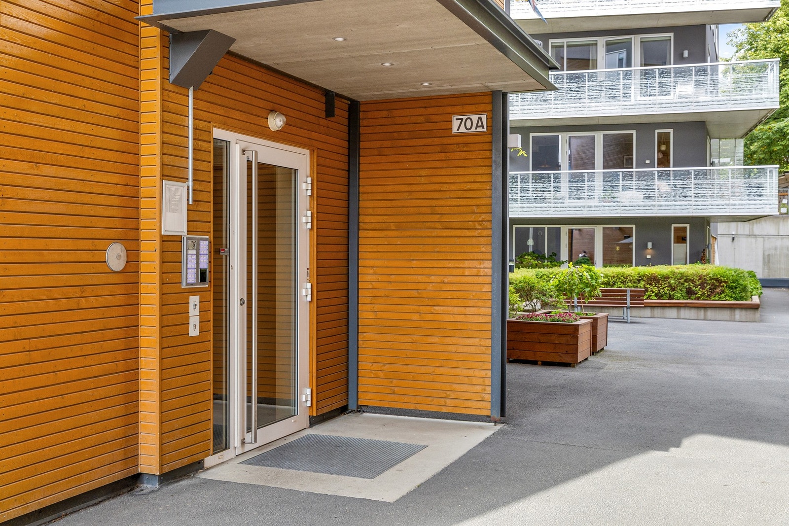 Inngangsparti. Galleribilde