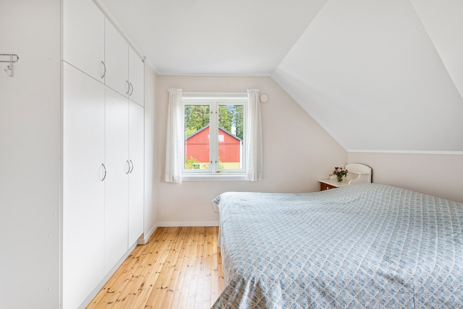 Hovedsoverom i 2. etasje Galleribilde