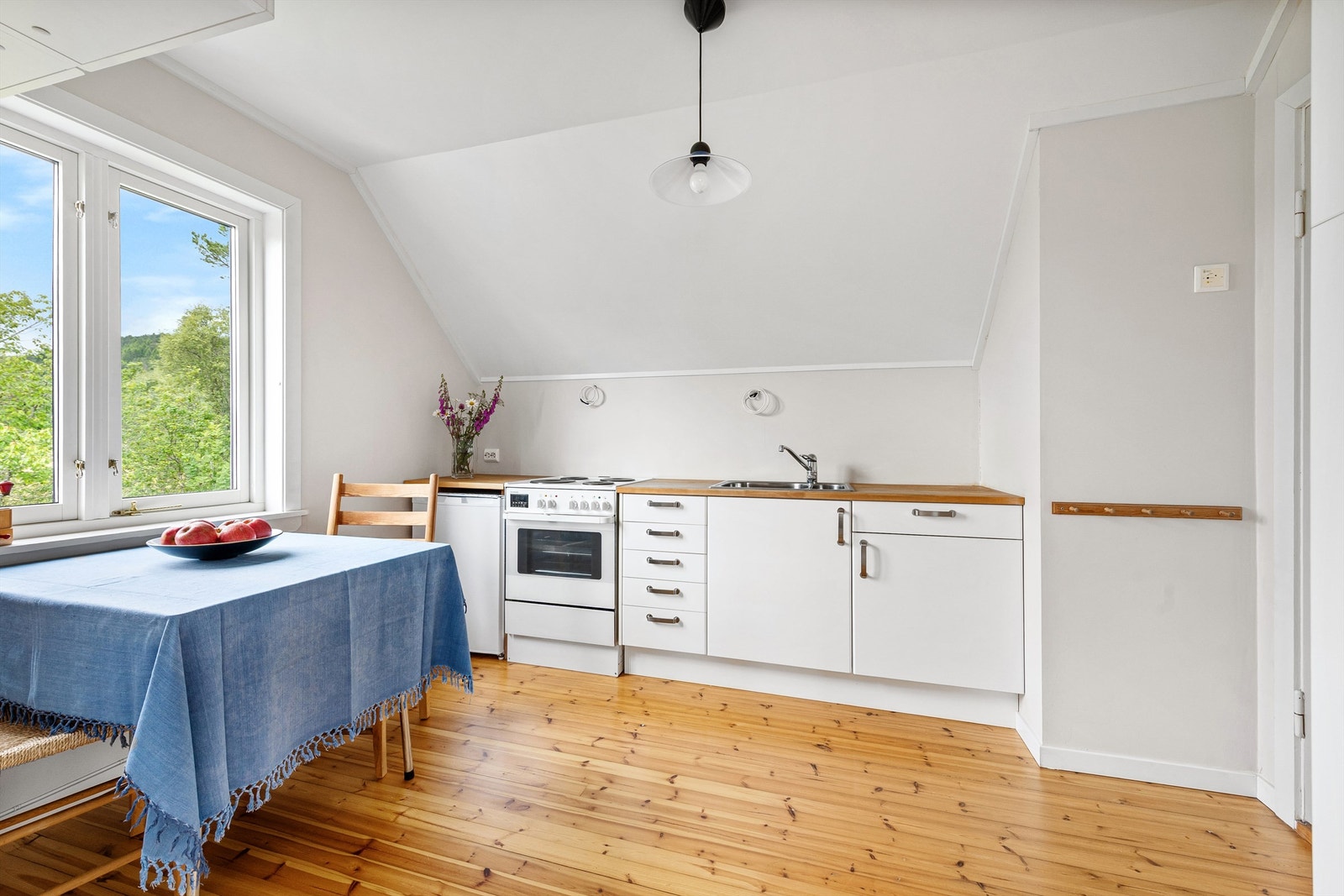 Kjøkken i 2. etasje (kan nyttes som soverom) Galleribilde