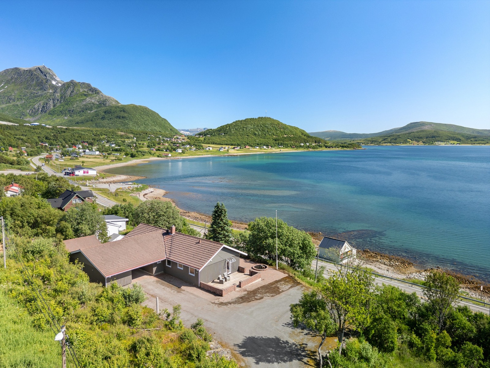 EIE eiendomsmegling v/ Runar Bjørkelund presenterer Storelvveien 9! Galleribilde