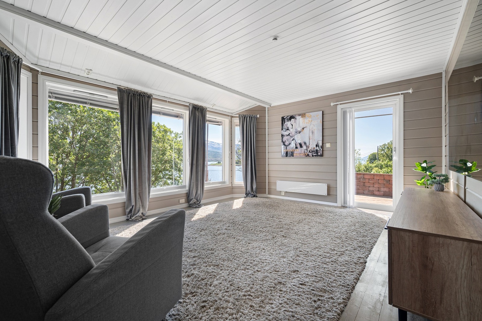 Utgang til terrassen mot sørvest Galleribilde