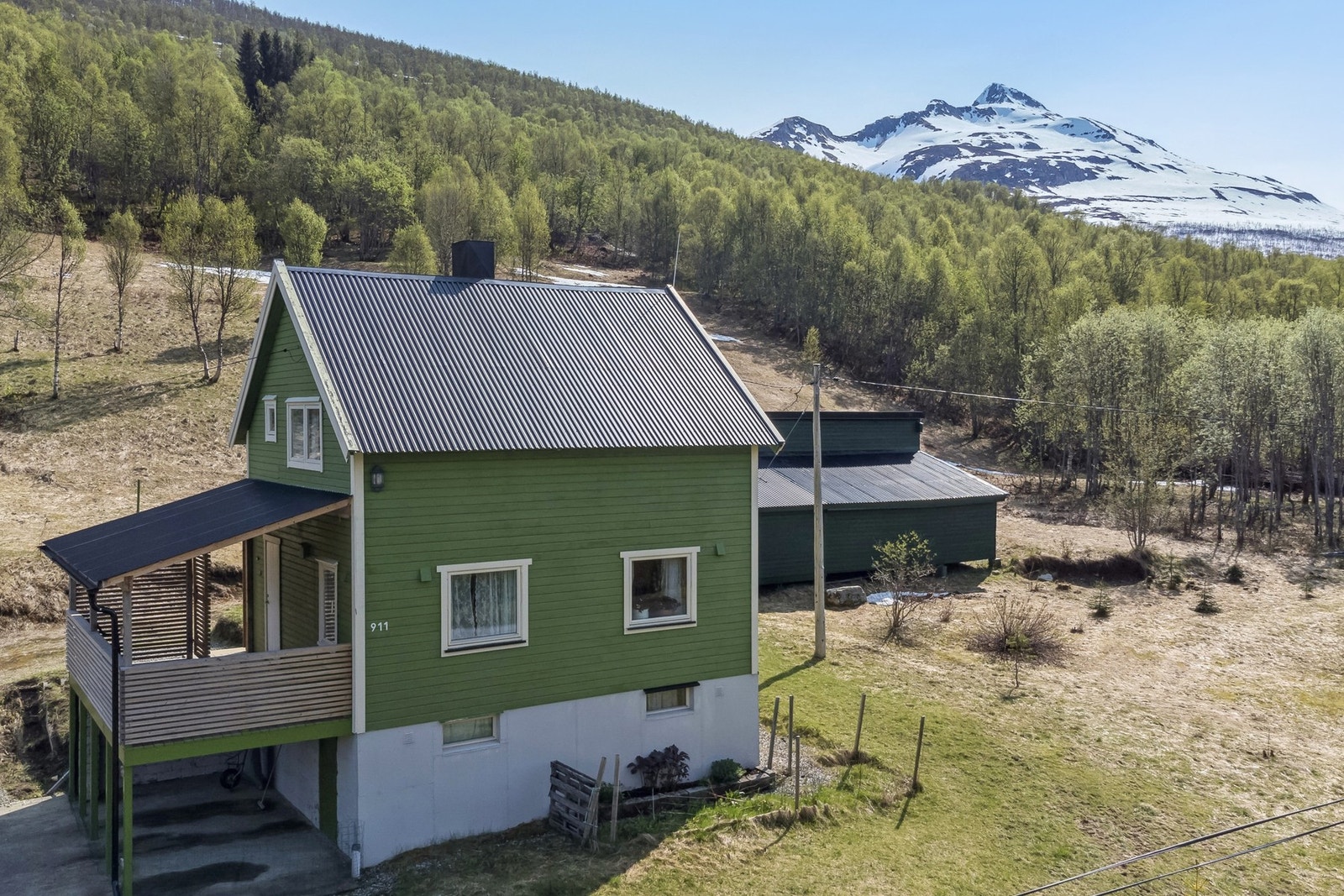Velkommen til Dalvegen 911, presentert av EiendomsMegler 1 Rødbanken - Foto: EFKT Galleribilde