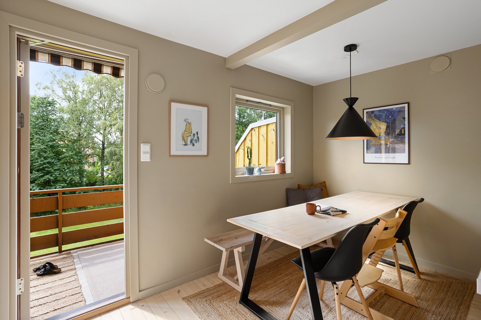 Her er det god plass til langbord. Galleribilde