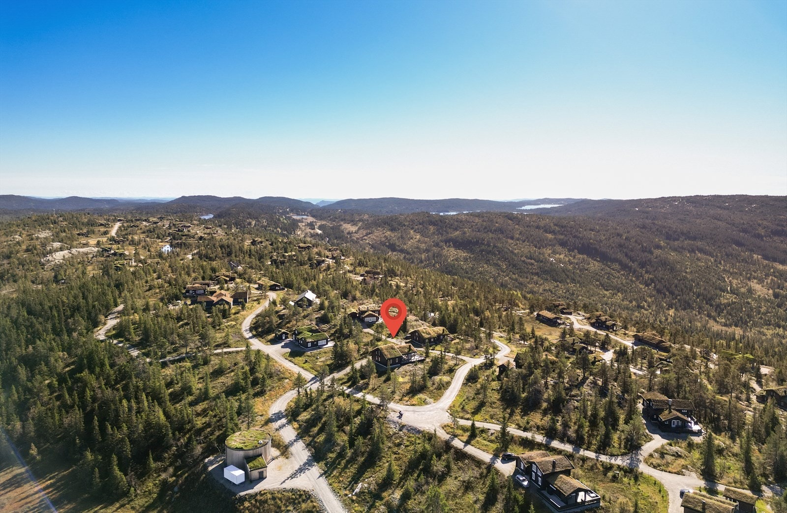 Kyrkjebygdheia og områda rundt innsjøen Nisser byr òg på mange andre høydepunkter sommer som vinter. Her er det mulig å nyte godt av området både til fots, på sykkel eller på ski. Galleribilde