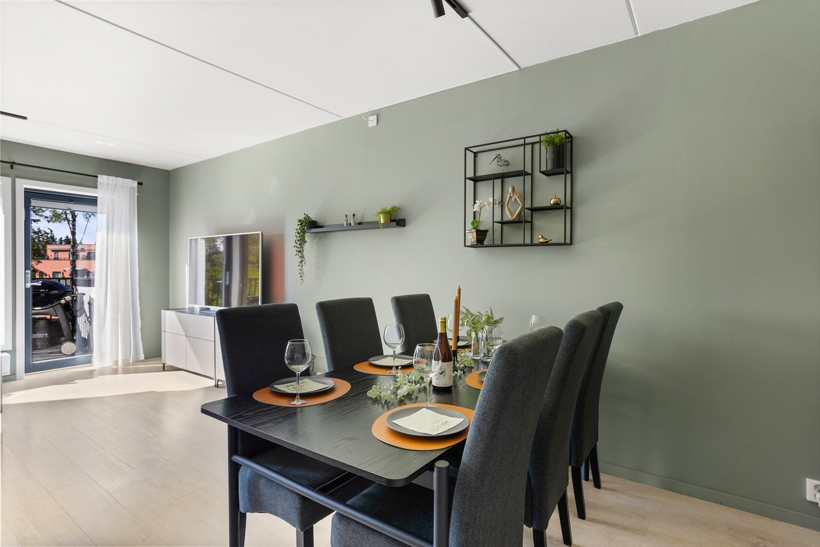 Her kan du invitere familie og venner til et hyggelig måltid! Galleribilde