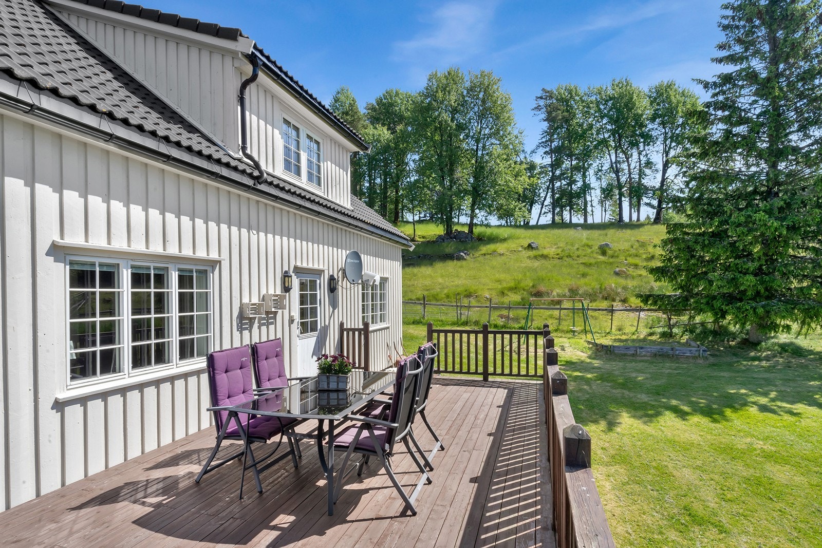 Solrik terrasse Galleribilde