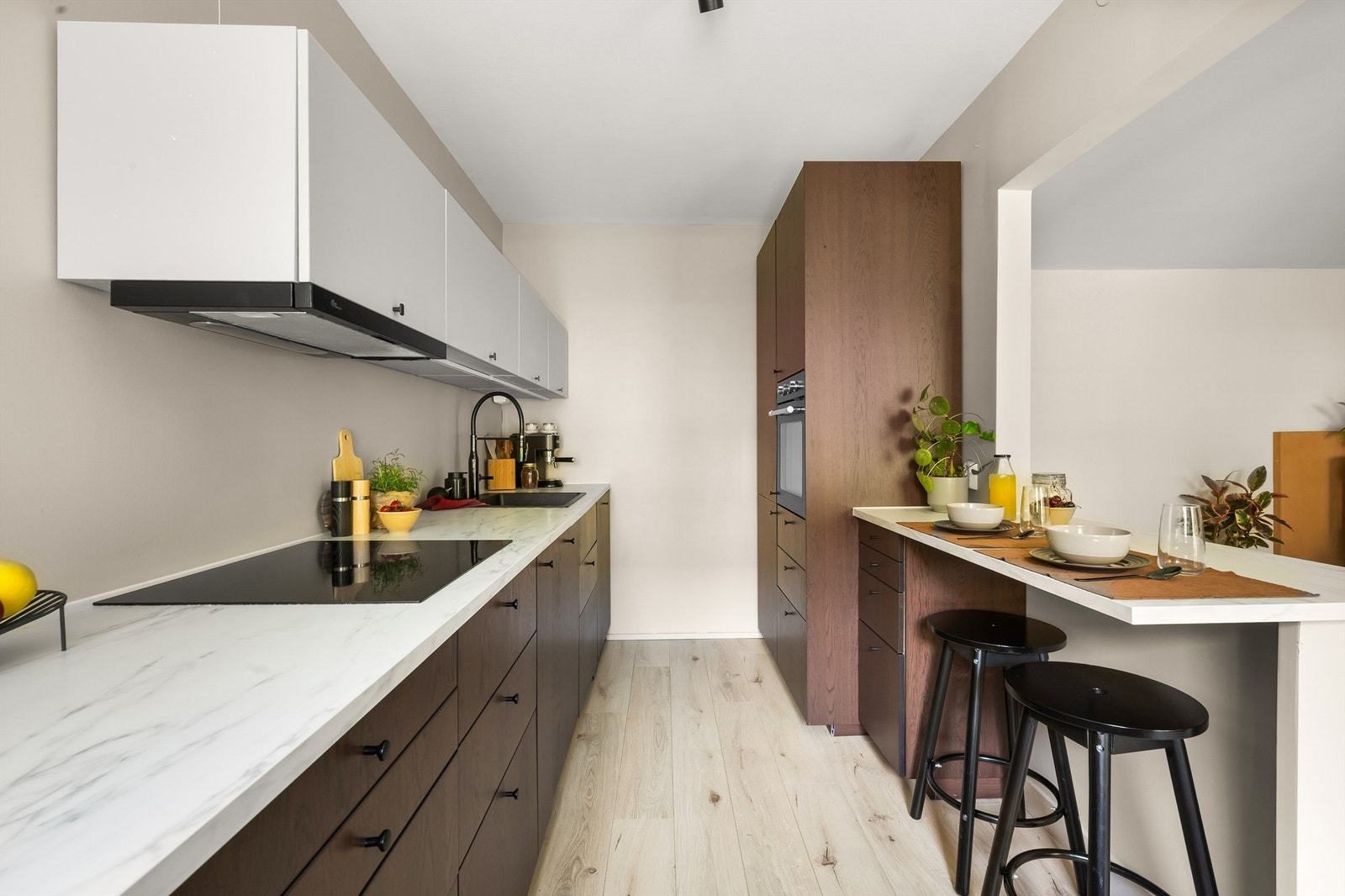 Den gode benkeplassen gjør det enkelt å diske opp lekre middager. Galleribilde