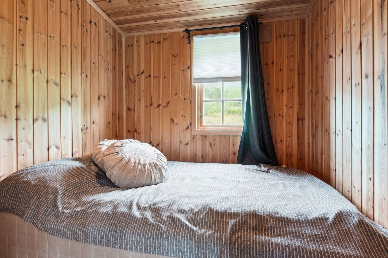 Soverom 3 med plass til dobbeltseng. Galleribilde