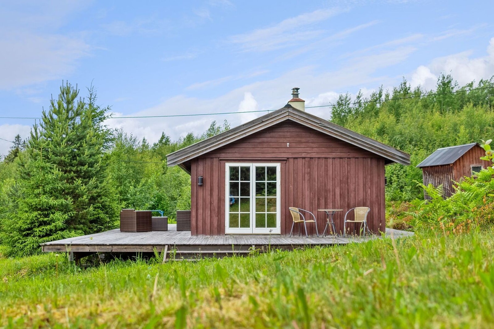 Det er også nærhet til en rekke rekreasjonsmuligheter, slik som golfbane og treningssenter. Galleribilde