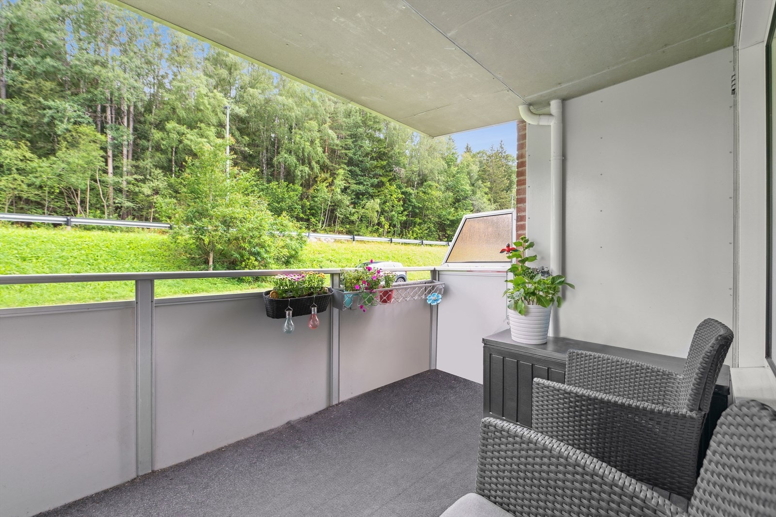 Det er tillatt med elektrisk grill, så her vil det fort bli mange trivelige sommerkvelder fremover! Galleribilde