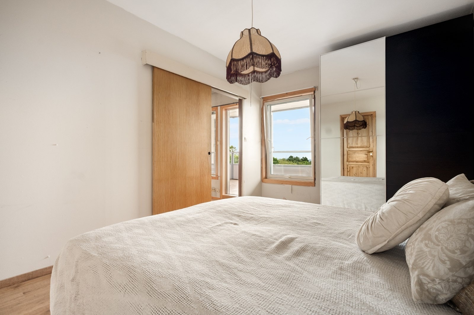 Soverommet er av god størrelse og måles til 12,1 m². Galleribilde