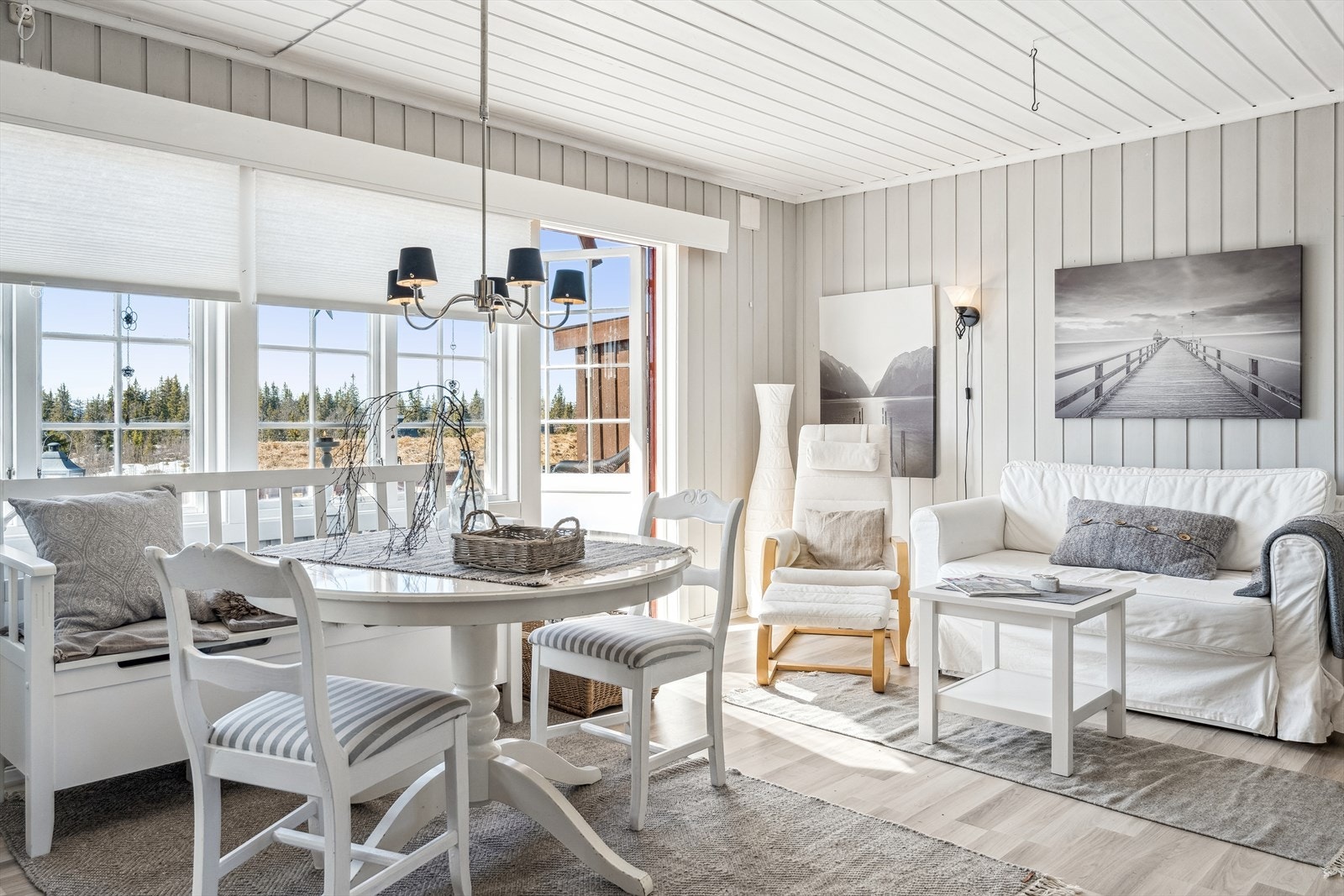 Utgang til terrasse. Galleribilde