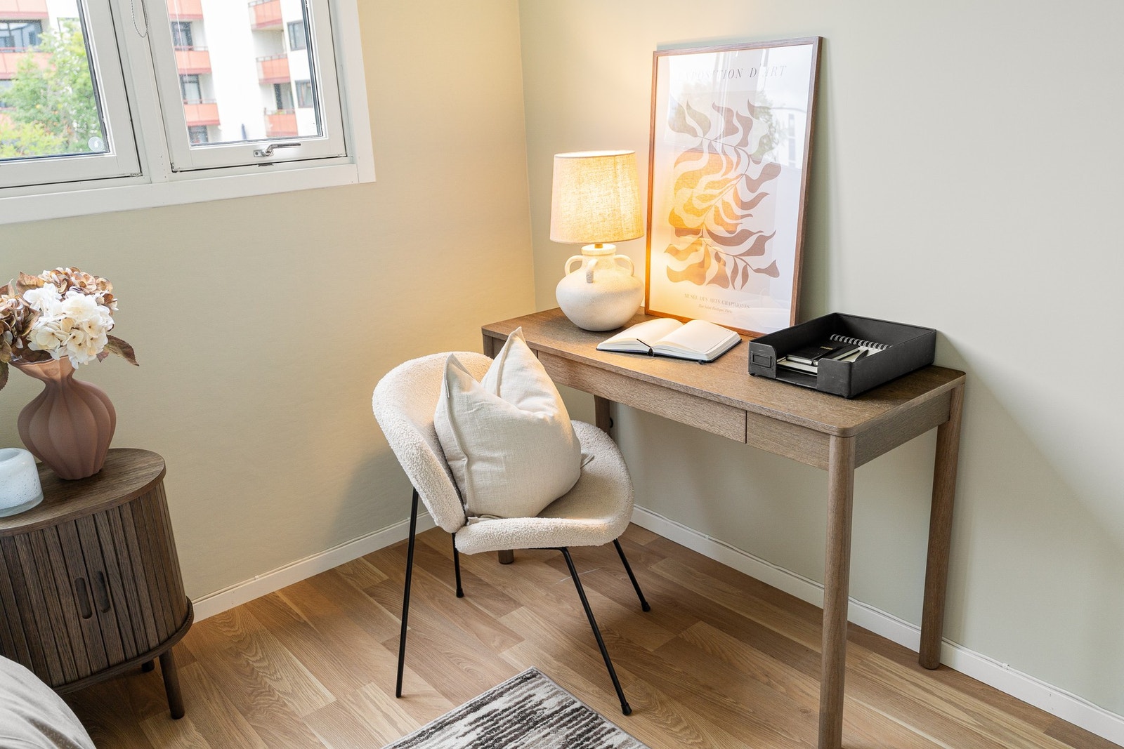 Kabel-TV og internett er inkludert i de månedlig felleskostnadene. Galleribilde