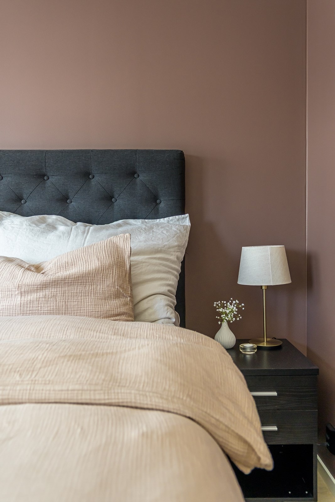 Hovedsoverommet vender mot enveiskjørt gate Galleribilde