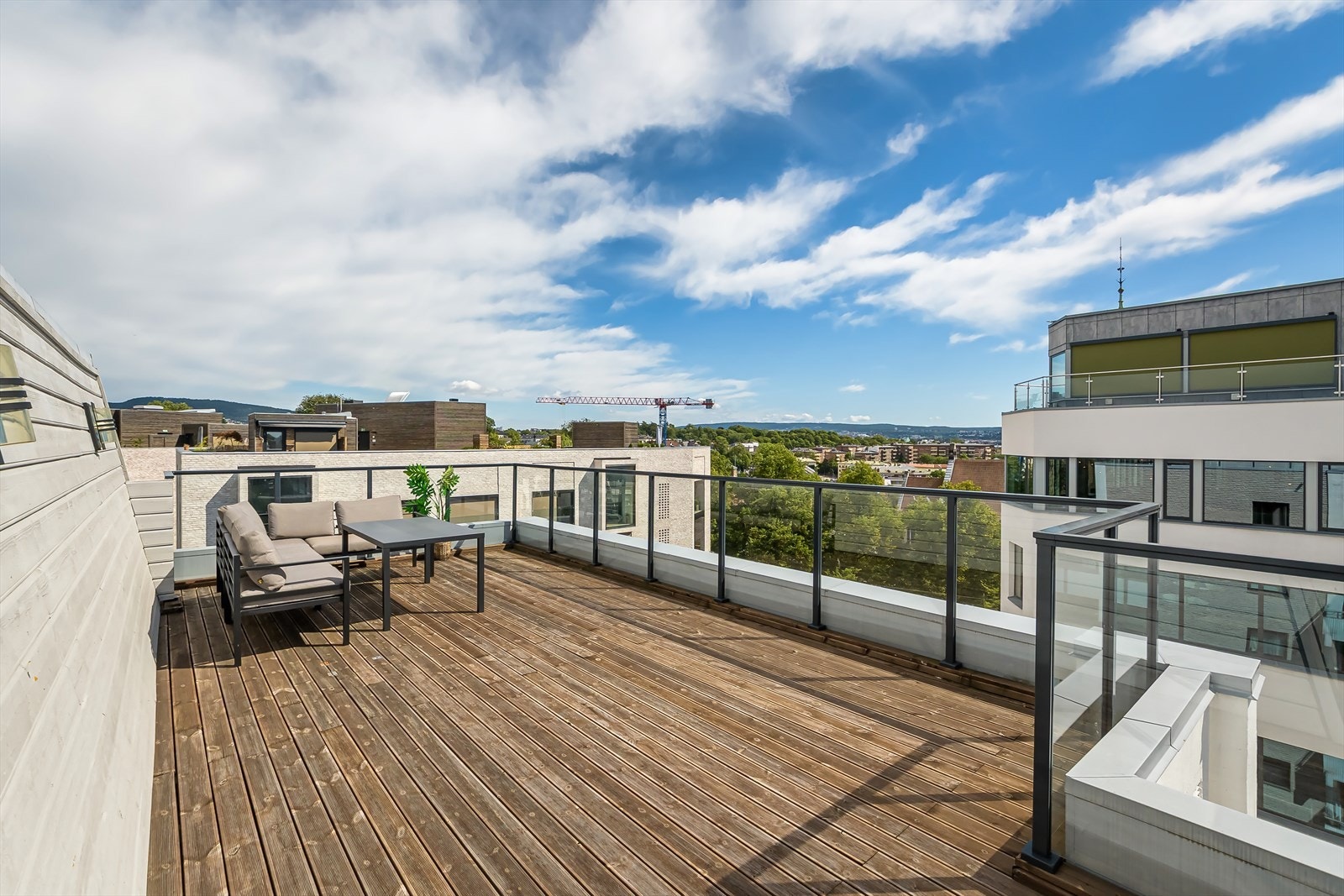 Her er det gode solforhold og fantastisk utsikt Galleribilde