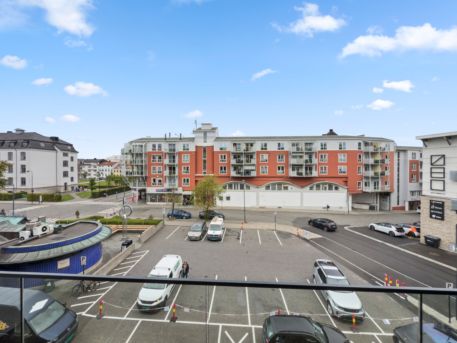 Utsikt fra balkong Galleribilde