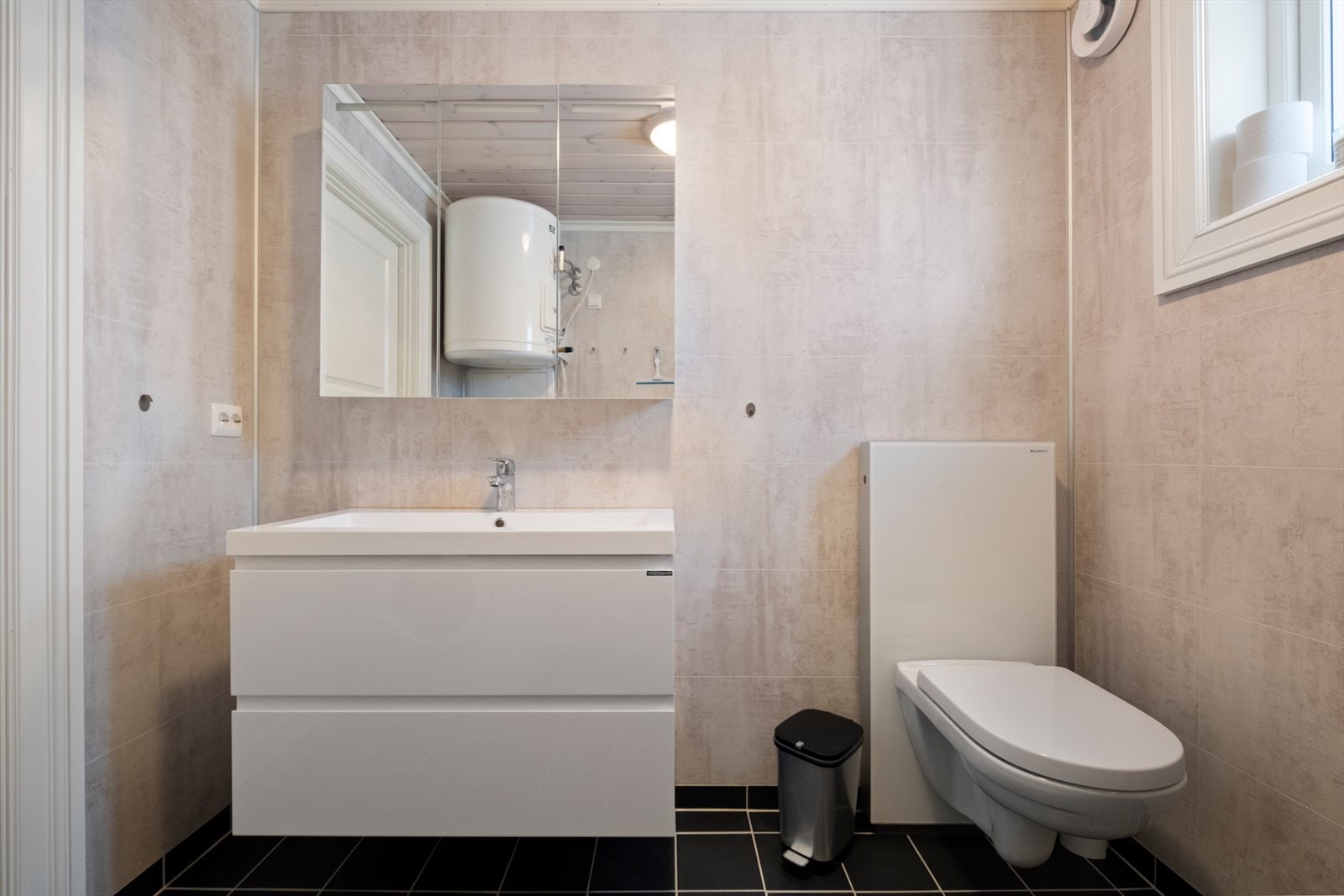 Resvegen 58A | Bad Galleribilde