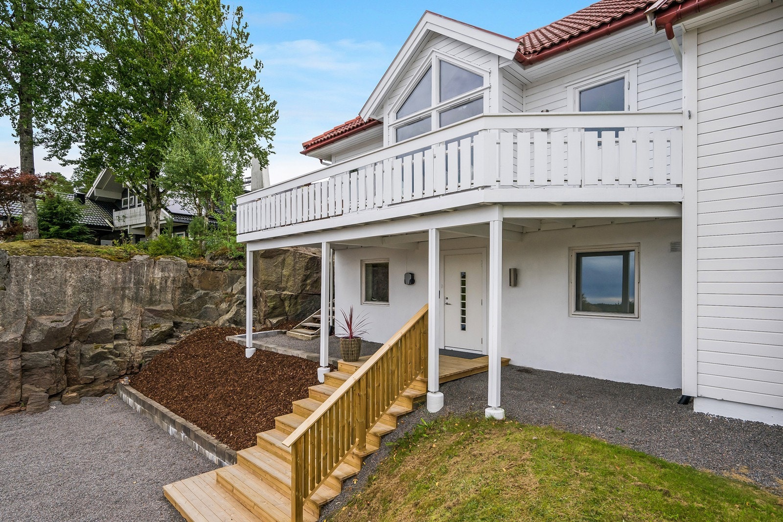 Inngangsparti. Galleribilde