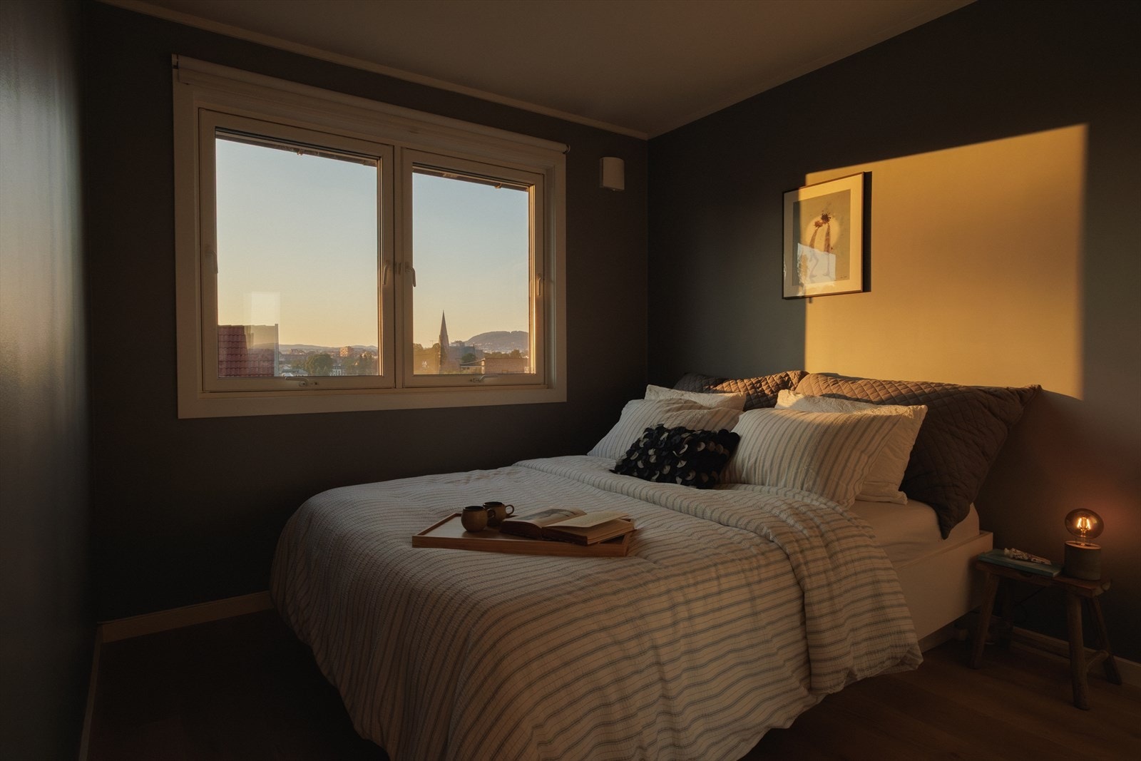 Flott lysinnslipp i leiligheten. Galleribilde