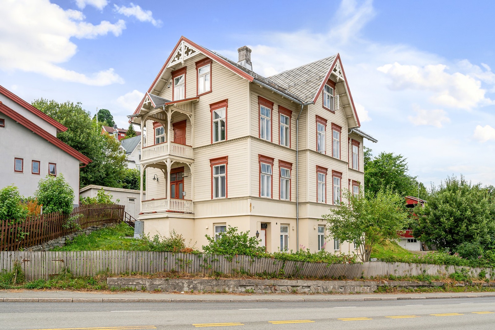 Leiligheten ligger i 1.etasje. Galleribilde