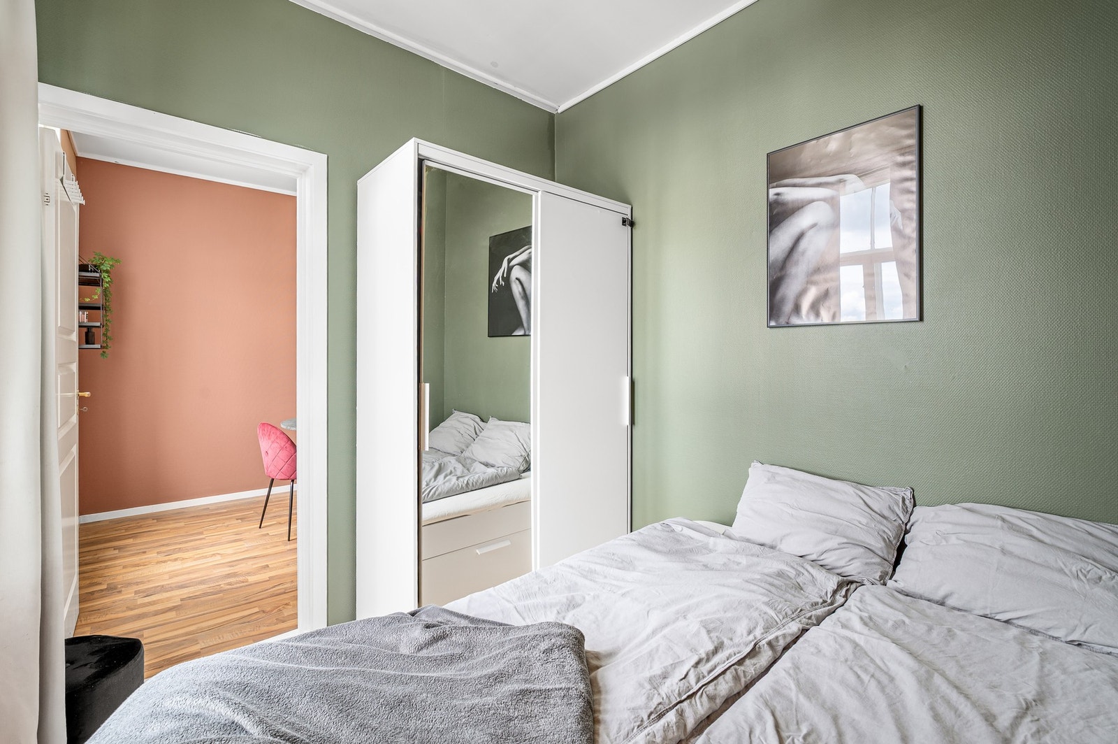 Soverom. Galleribilde