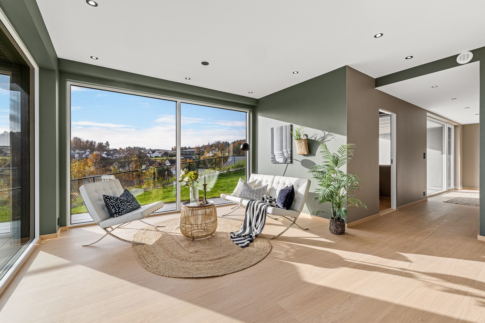 Stuen i u. etg. Galleribilde