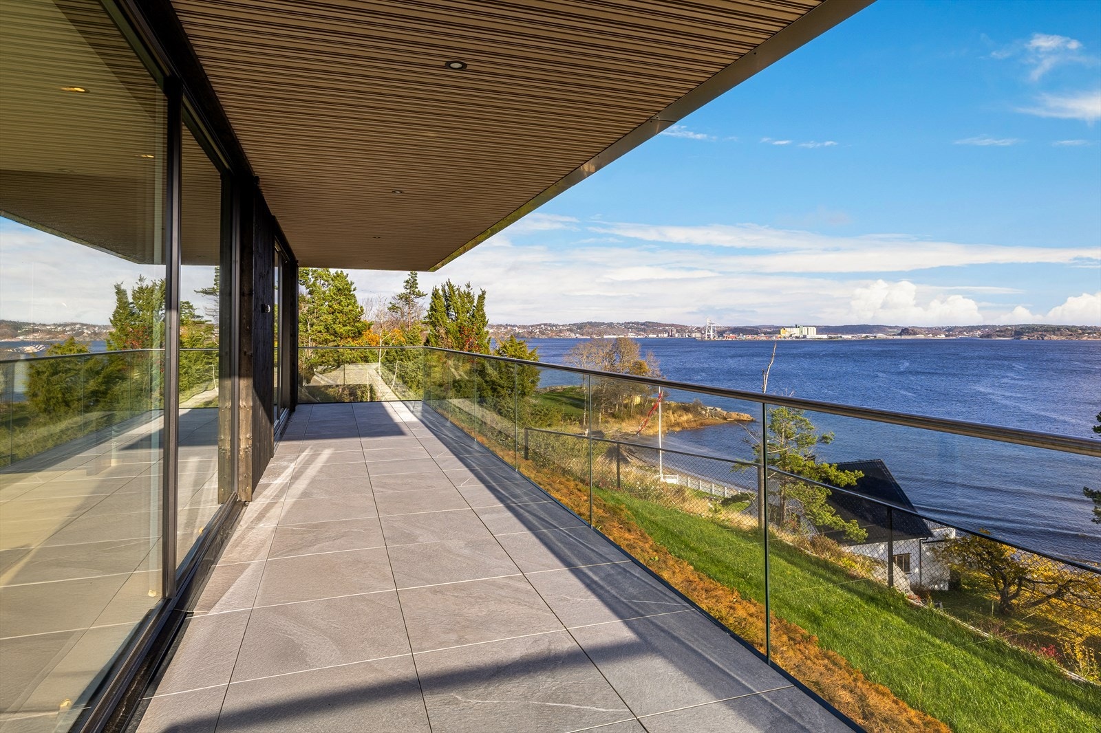 Balkongen i U. etg. er overbygget Galleribilde