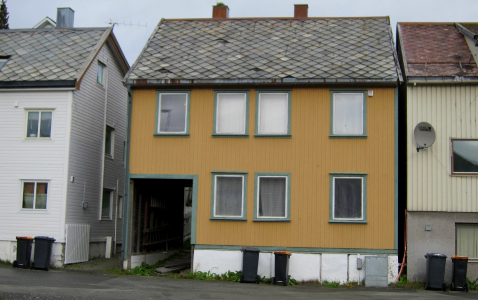 Velkmmen til Hansjordnesgata 10 - Presentert av Sne Eiendomsmegling v/Robin Cornelius Lund!