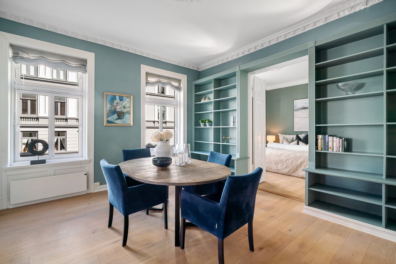 Spisestue med god plass til et stort spisebord eller annen ønsket møblering. Galleribilde