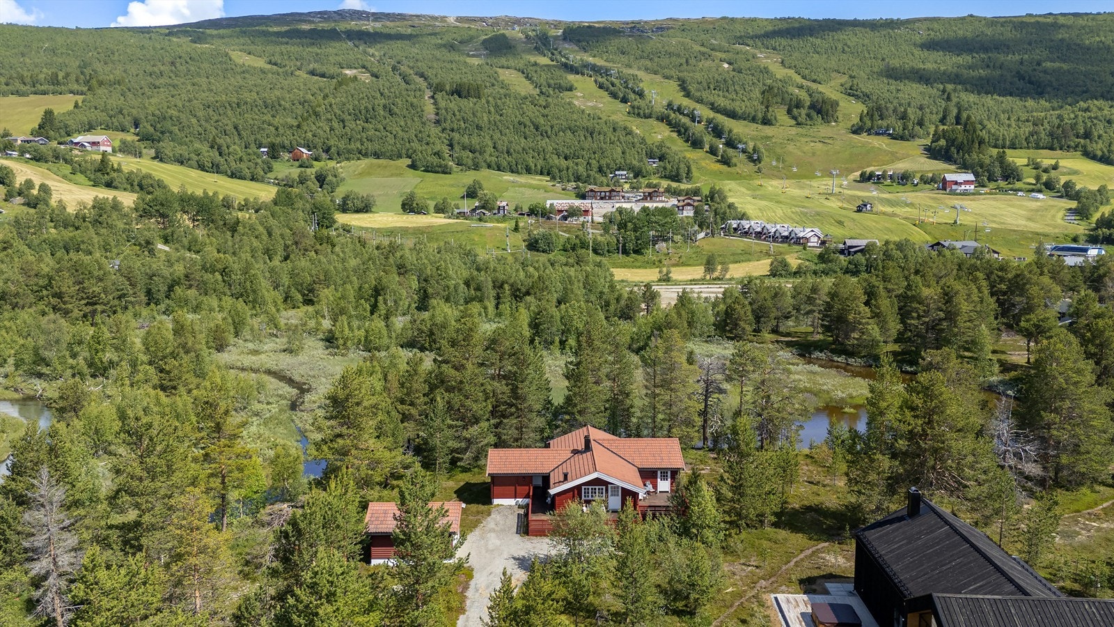 Dronebilde mot skitrekket Galleribilde