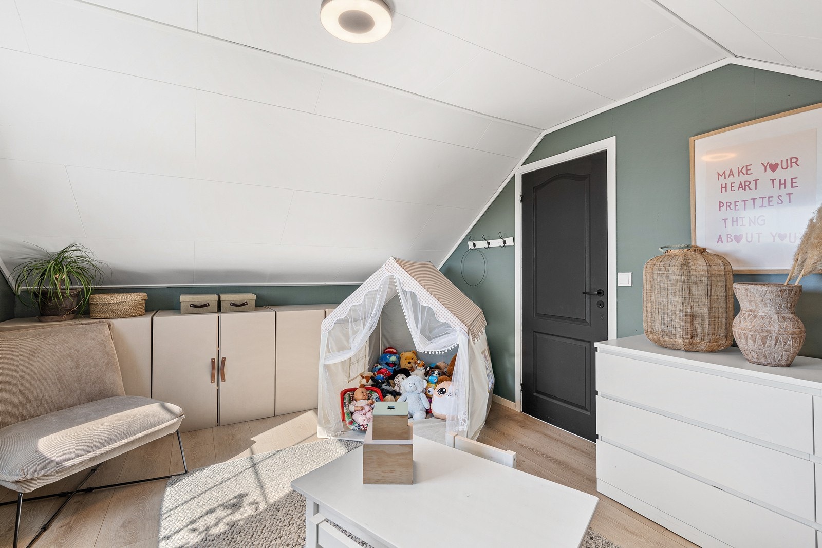 Rommene passer for øvrig godt som både barnerom, gjesterom eller kontor. Galleribilde