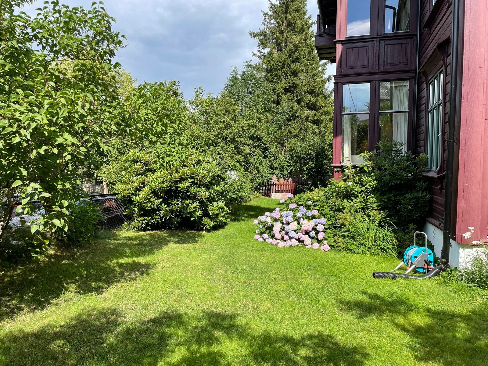 Velkommen til Nordraaks gate 15 - En innholdsrik toppleilighet over en hel etasje med balkong og veranda. Galleribilde