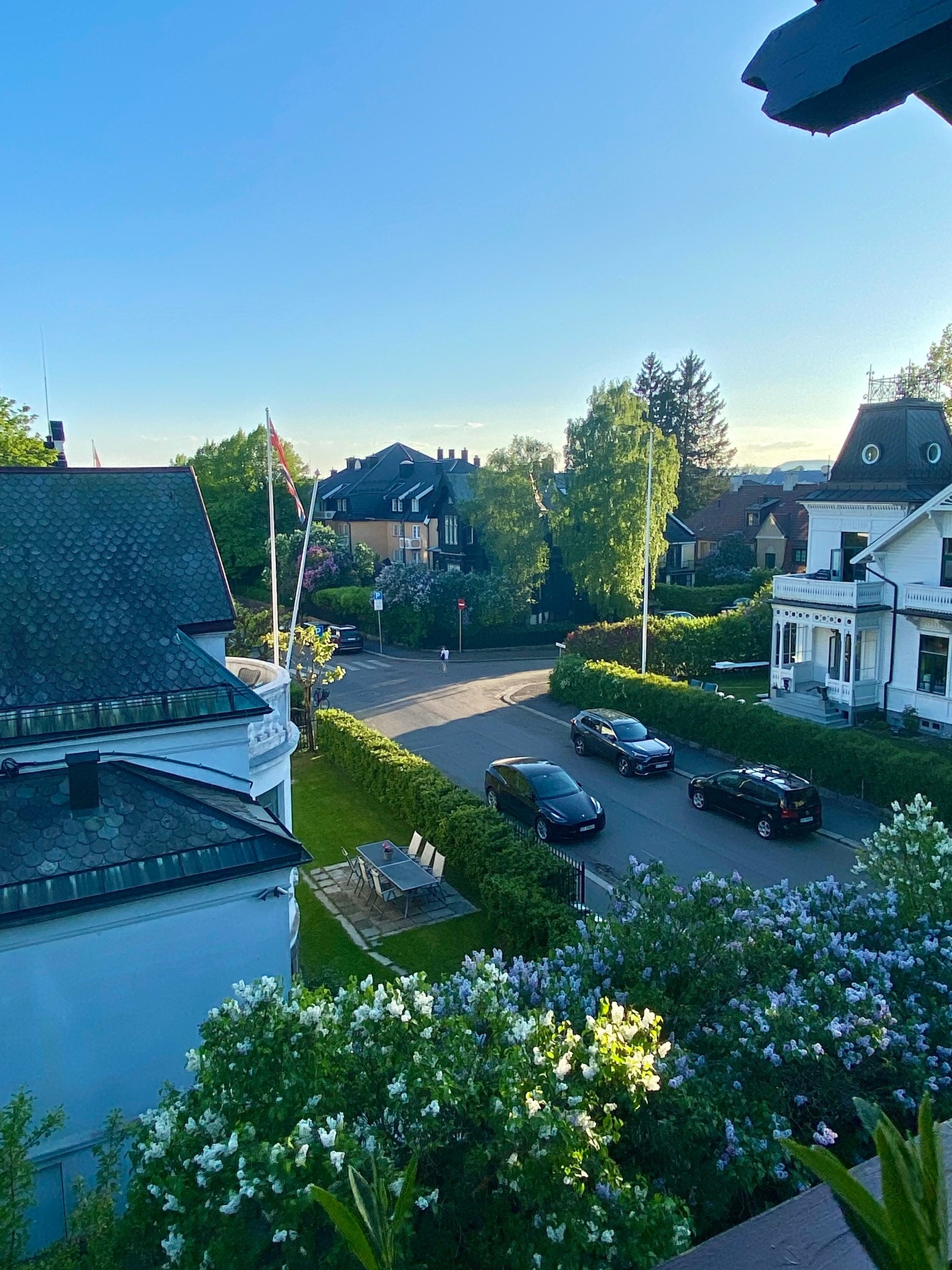 Utiktsbilde tatt av selger. Galleribilde