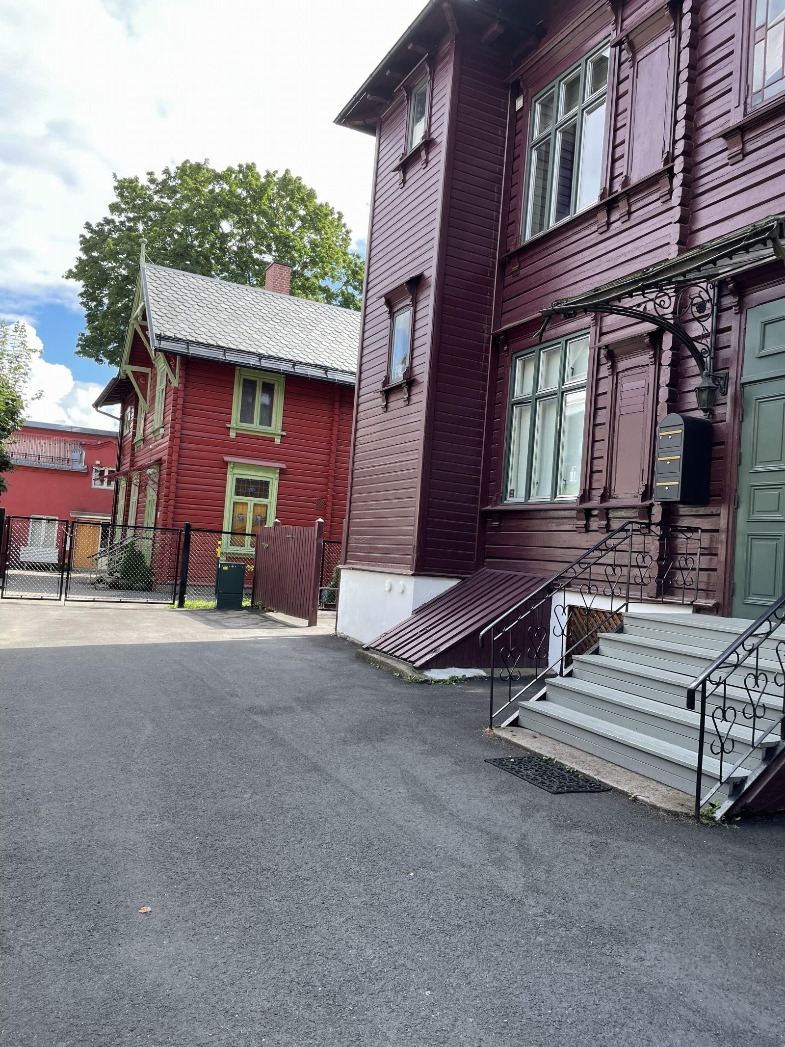 Flott inngangsparti. bilde tatt av selger. Galleribilde