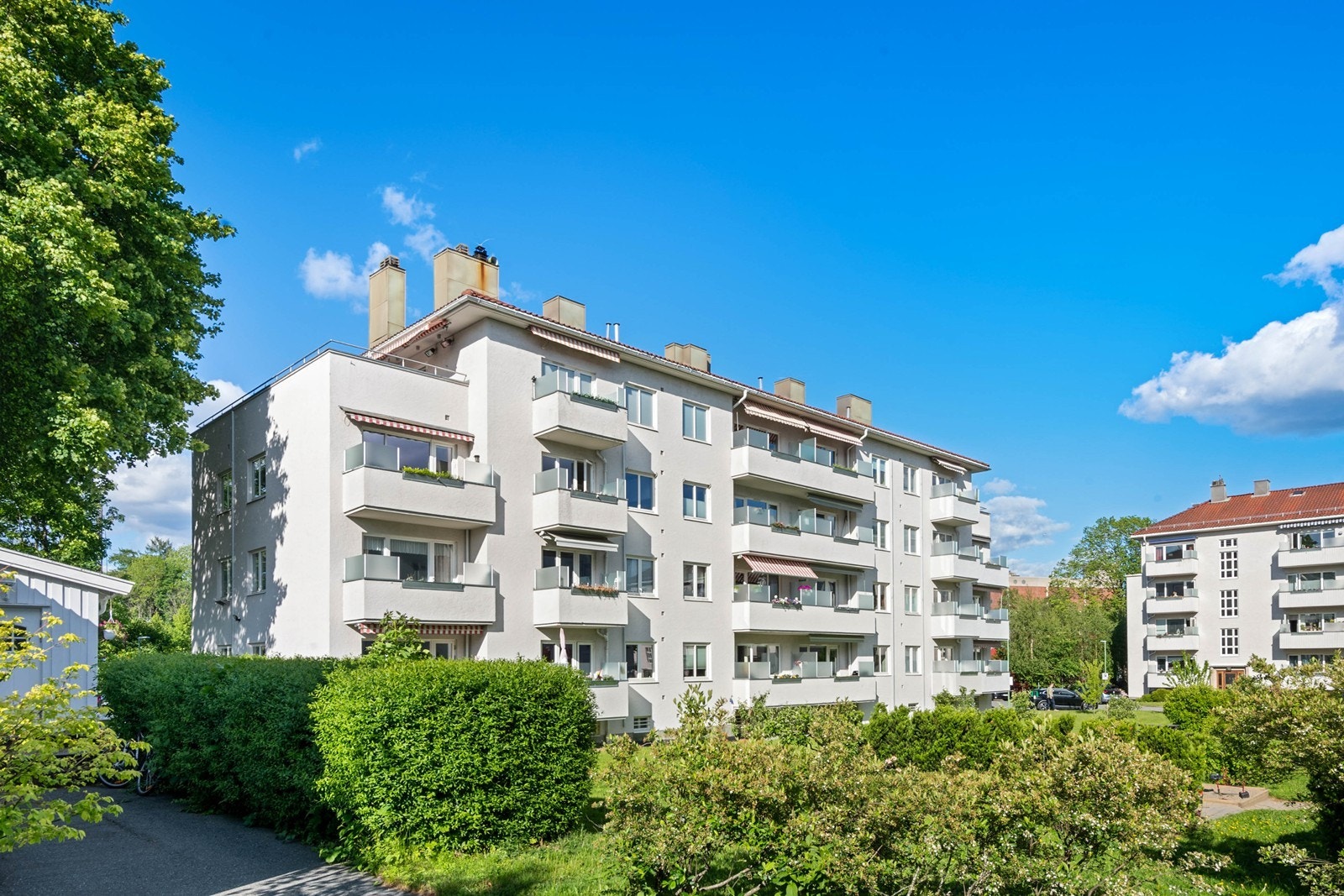 Boligen ligger på ende i 3.etg til venstre i bildet Galleribilde