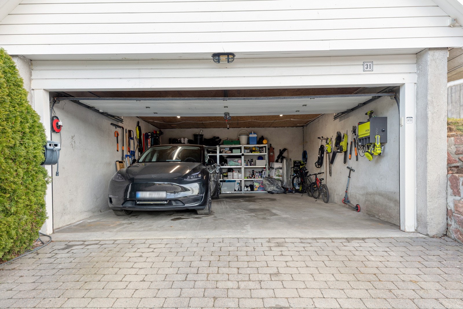 Det er montert 2 elbilladere (smartladere) Galleribilde