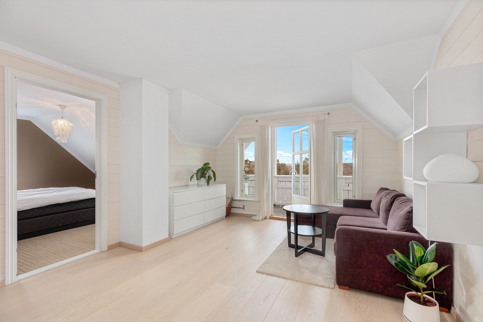 Loftstue med veranda Galleribilde