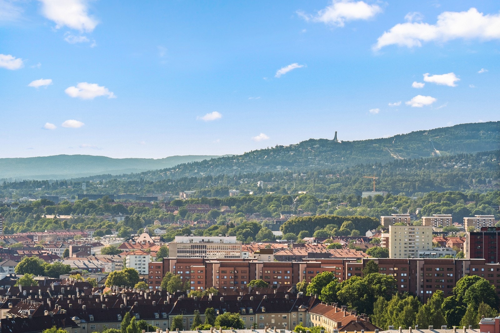 Her kan du nyte sene sommerkvelder eller feire nyttårsaften med en spektakulær panoramautsikt. Galleribilde